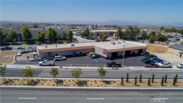 Listing Image #2 - Others for sale at 27437 5th Street, Highland CA 92346