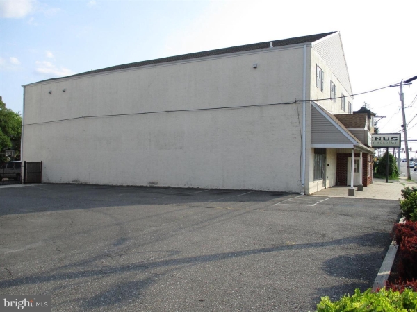 Listing Image #3 - Others for sale at 1033 Chester Pike, Sharon Hill PA 19079