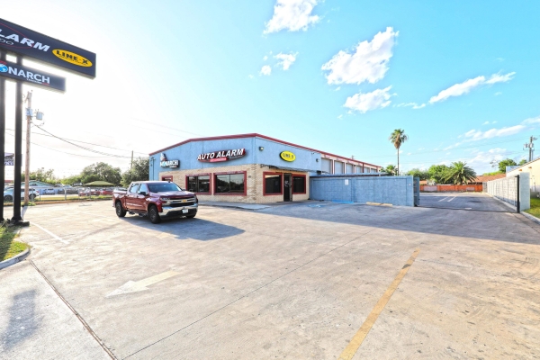 Listing Image #3 - Retail for sale at 502 E Calton Rd, Laredo TX 78041