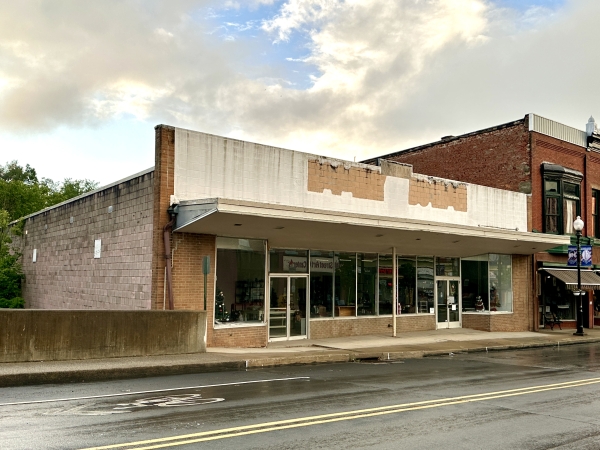 Listing Image #2 - Retail for sale at 2 N. Main Street, Union City PA 16438