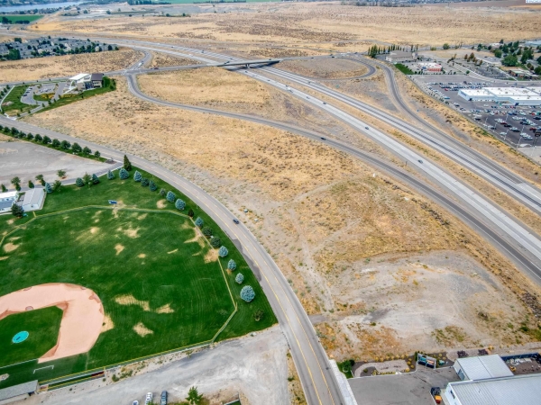 Listing Image #1 - Land for sale at Lot 8 Saint Thomas Dr., Pasco WA 99301