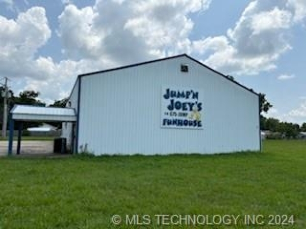 Listing Image #3 - Industrial for sale at 1008 D Street, Commerce OK 74339