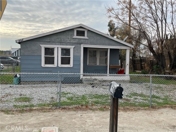 Listing Image #3 - Others for sale at 860 S Waterman Av, San Bernardino CA 92408