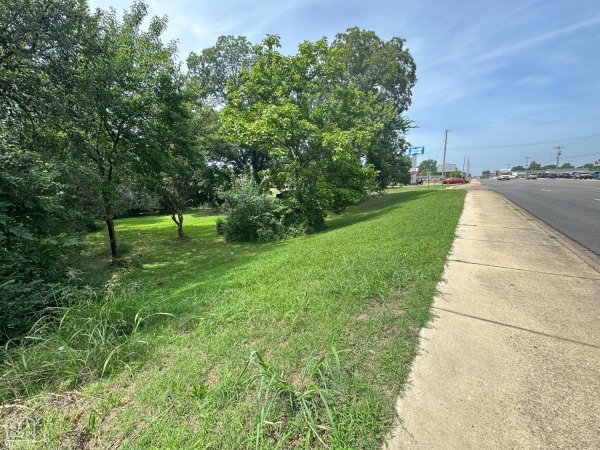 Listing Image #3 - Others for sale at 130 Leggett Street, Jonesboro AR 72401
