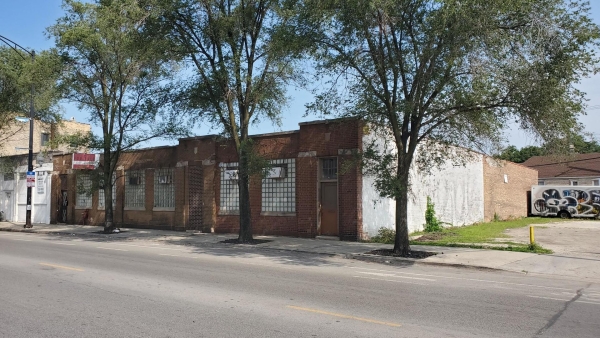Listing Image #1 - Others for sale at 4704-4708 W Armitage Avenue, Chicago IL 60639