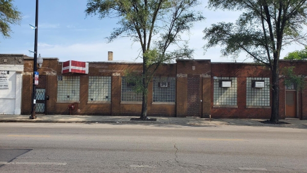 Listing Image #1 - Others for sale at 4704 W Armitage Avenue, Chicago IL 60639