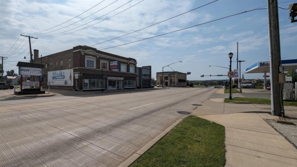 Listing Image #3 - Retail for sale at 608 N Main Street, Mishawaka IN 46545