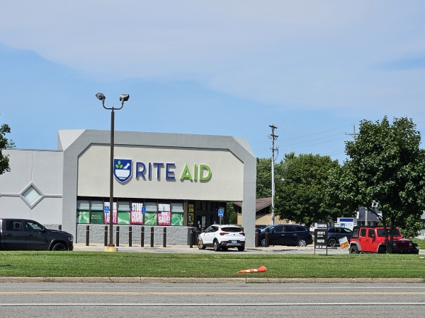 Listing Image #1 - Retail for sale at 5050 Gratiot Rd, Saginaw MI 48638