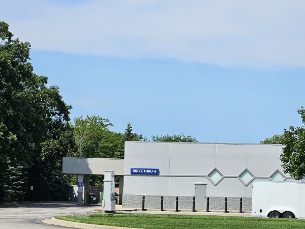 Listing Image #2 - Retail for sale at 5050 Gratiot Rd, Saginaw MI 48638