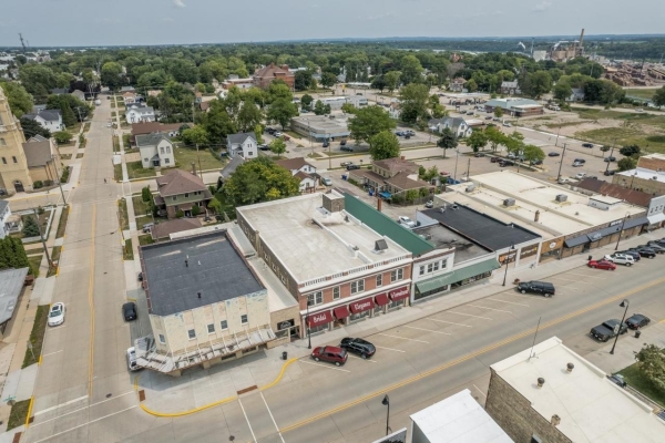 Listing Image #3 - Retail for sale at 172 W WISCONSIN Avenue, KAUKAUNA WI 54130