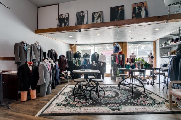 Listing Image #3 - Retail for sale at 172 W WISCONSIN Avenue, KAUKAUNA WI 54130