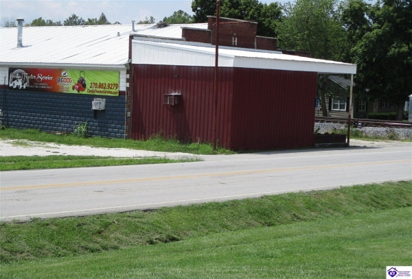 Listing Image #3 - Industrial for sale at 305 Hardinsburg Road, Cecilia KY 42724