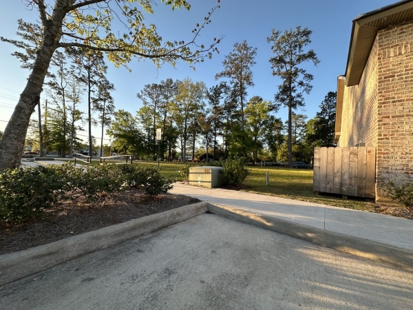 Listing Image #2 - Others for sale at 102 Fountainbleau Drive, Mandeville LA 70471