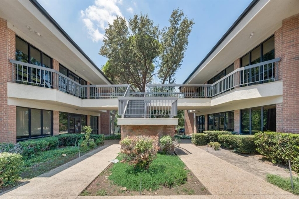 Listing Image #2 - Office for sale at 2650 Valley View Lane , 200, Farmers Branch TX 75234