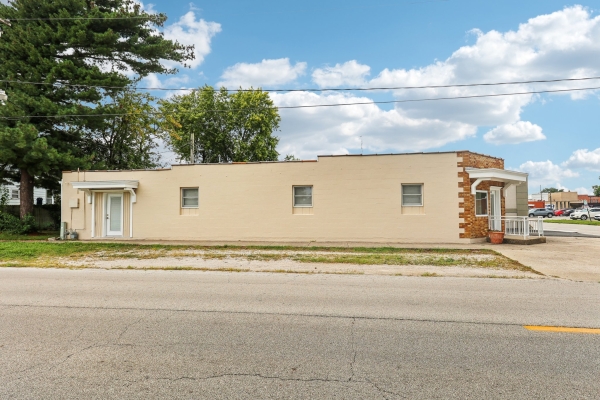 Listing Image #3 - Others for sale at 222 East Ryder Street, Litchfield IL 62056