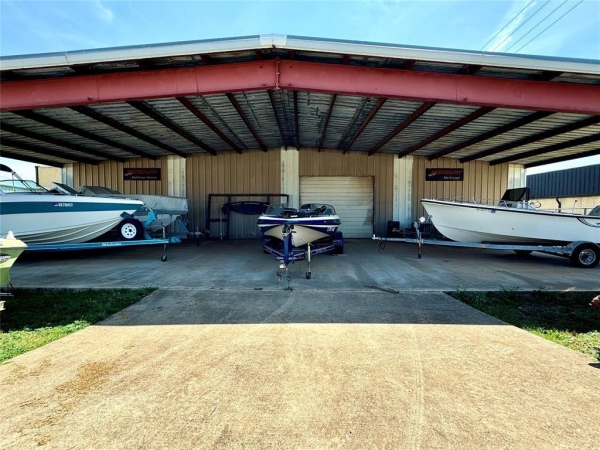 Listing Image #1 - Others for sale at 215 Kansas, Chickasha OK 73018