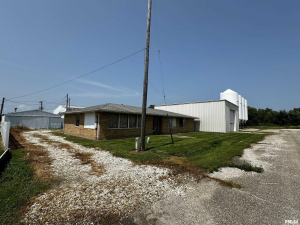 Listing Image #1 - Others for sale at 145 S WASHINGTON Street, Bushnell IL 61422
