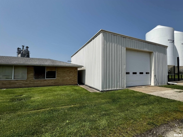 Listing Image #2 - Others for sale at 145 S WASHINGTON Street, Bushnell IL 61422