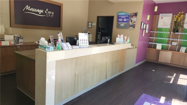 Listing Image #2 - Retail for sale at 615 Mangrove Avenue 110, Chico CA 95926