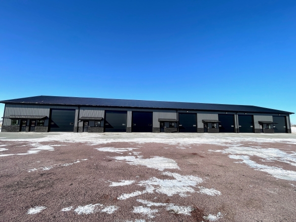 Listing Image #2 - Industrial for sale at 1957 34th St SW #4, Le Mars IA 51031