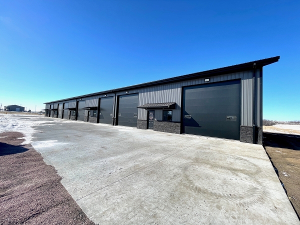 Listing Image #3 - Industrial for sale at 1957 34th St SW #4, Le Mars IA 51031