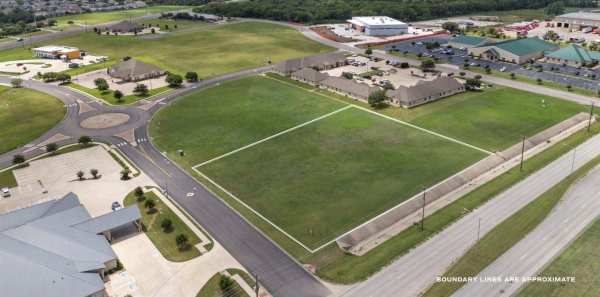 Listing Image #1 - Land for sale at 2401 Ambassador Dr, Woodway TX 76712