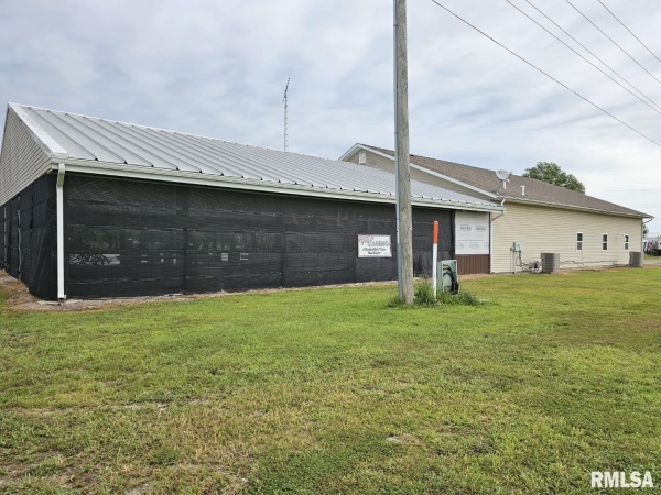 Listing Image #3 - Others for sale at 805 County Highway 9 Highway, Sims IL 62886