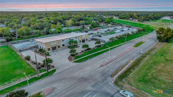 Listing Image #2 - Others for sale at 3202 Miori Lane, Victoria TX 77901