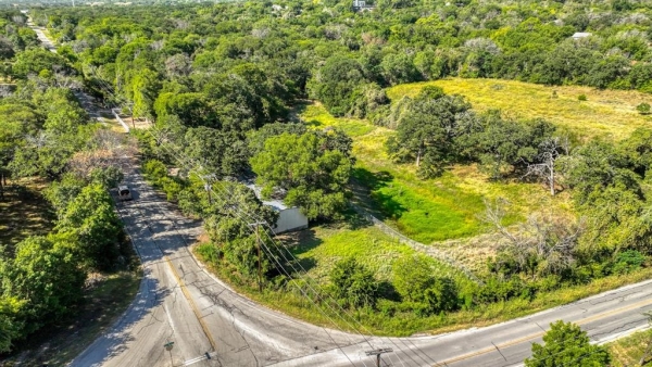 Listing Image #2 - Others for sale at 7899-A Hanger Cutoff Road, Fort Worth TX 76135