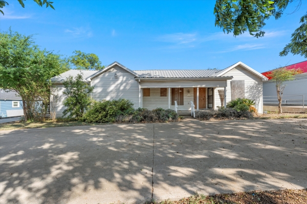 Listing Image #1 - Office for sale at 3321 Hillcrest Dr, Waco TX 76708