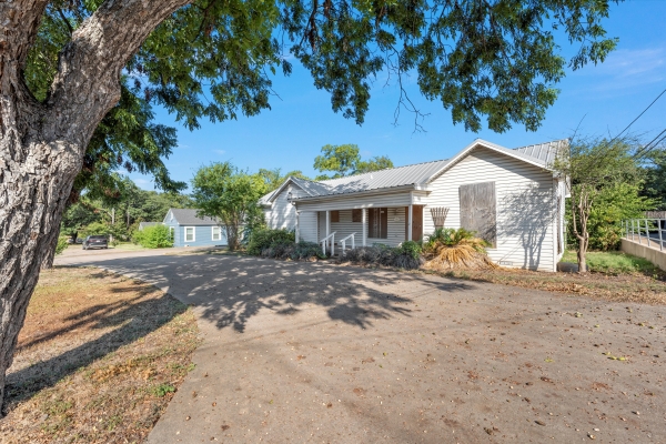Listing Image #3 - Office for sale at 3321 Hillcrest Dr, Waco TX 76708