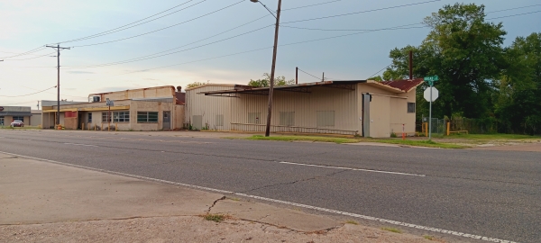 Listing Image #2 - Others for sale at 2014 E. Broad St, Lake Charles LA 70601