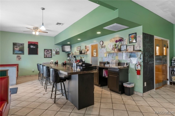 Listing Image #2 - Others for sale at 963 N Suncoast Boulevard, Crystal River FL 34429