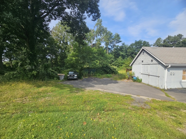 Listing Image #3 - Others for sale at 805 Terryville Avenue, Bristol CT 06010