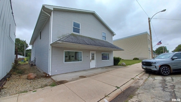 Listing Image #2 - Others for sale at 823 W Main Street, Thomson IL 61285