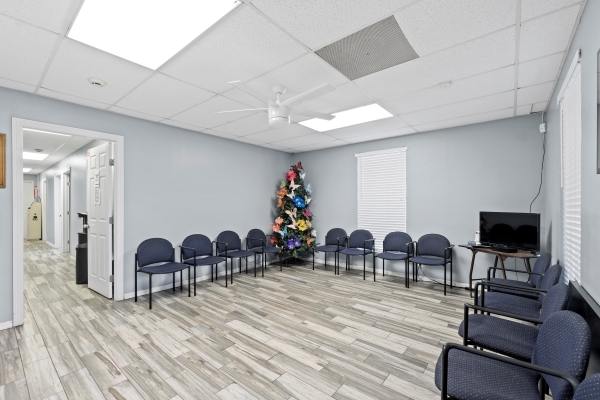 Listing Image #2 - Office for sale at 1120 S Closner Blvd, Edinburg TX 78539