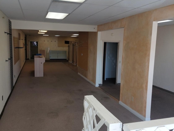 Listing Image #2 - Others for sale at 222 Robertson Boulevard, Chowchilla CA 93610