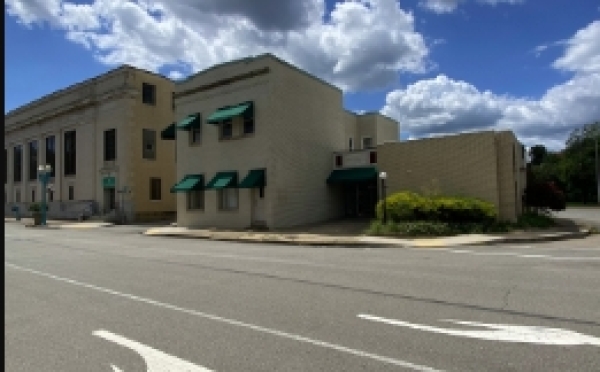 Listing Image #1 - Office for sale at 415 Chartiers Ave, Carnegie PA 15106
