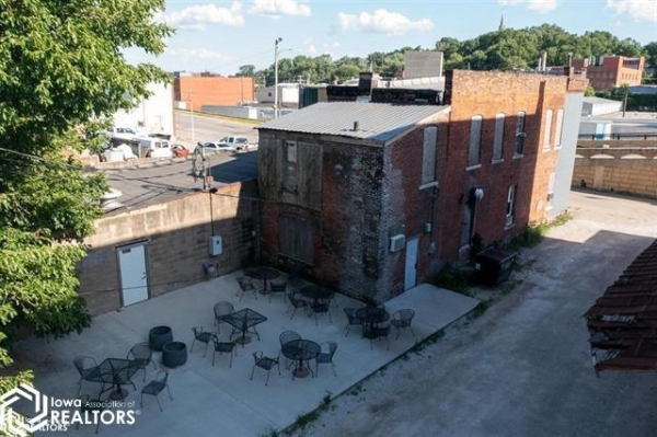 Listing Image #2 - Others for sale at 854 Washington St., Burlington IA 52601