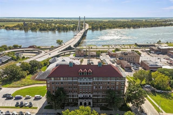 Listing Image #1 - Office for sale at 610 N. 4th. St. 2A, Burlington IA 52601