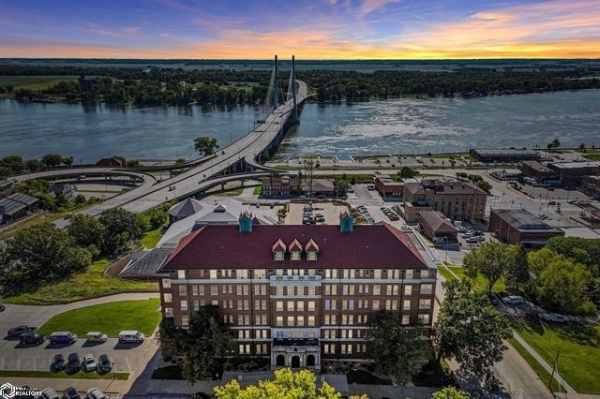 Listing Image #2 - Office for sale at 610 N. 4th. St. 2A, Burlington IA 52601