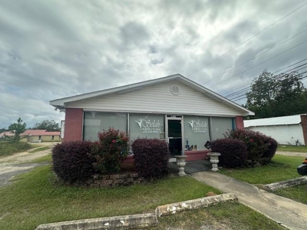Listing Image #1 - Others for sale at 109 E Sultana, Fitzgerald GA 31750