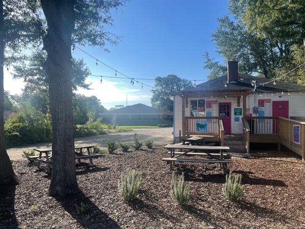 Listing Image #2 - Retail for sale at 901 Meeting Street, West Columbia SC 29169
