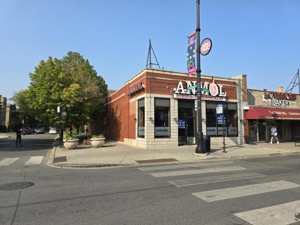 Listing Image #1 - Others for sale at 2858 W Devon Avenue, Chicago IL 60659