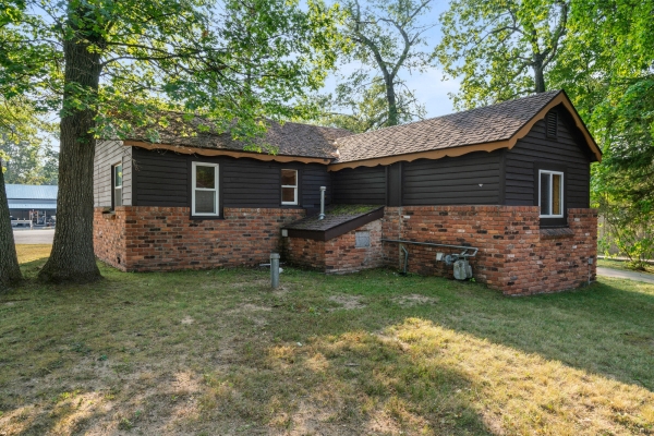 Listing Image #3 - Office for sale at 4878 S Straits Highway, Indian River MI 49749