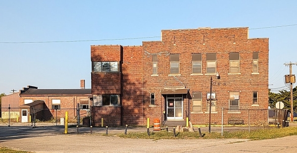 Listing Image #1 - Industrial for sale at 700 Commerce St, Danville IL 61832