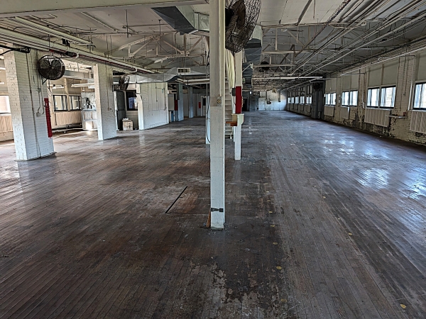 Listing Image #3 - Industrial for sale at 700 Commerce St, Danville IL 61832