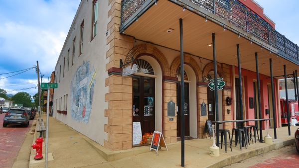 Listing Image #3 - Hotel for sale at 123 W Austin Street, Jefferson TX 75657