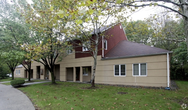 Listing Image #1 - Office for sale at 21 Clyde Rd, Somerset NJ 08873
