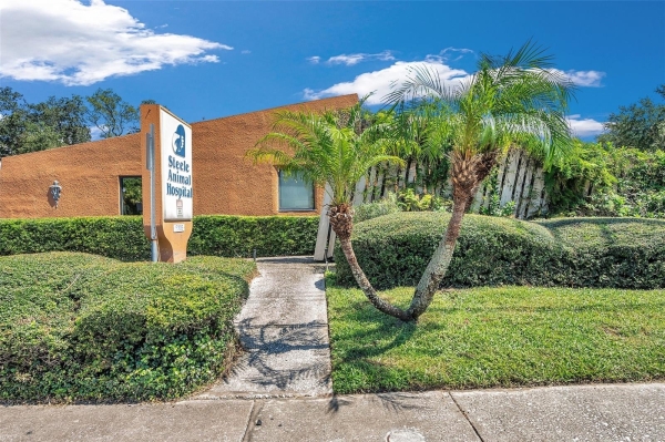 Listing Image #2 - Office for sale at 5305 Seminole Boulevard, SAINT PETERSBURG FL 33708
